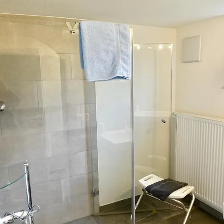 Apartment #4 Mit Terrasse In Zentraler Dennoch Ruhiger Lage - Stadtbus Vor Der Tür!